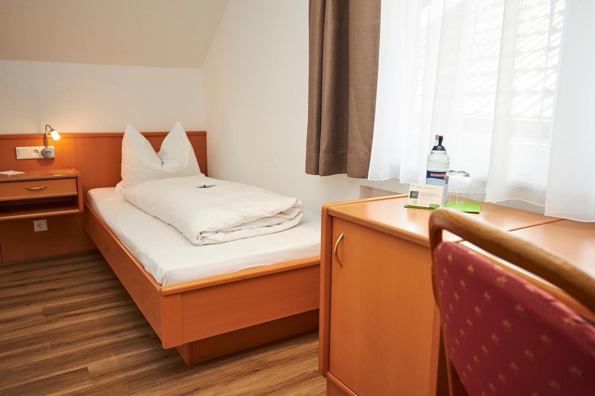 Flair Hotel Gruener Baum Донаушинген Екстериор снимка