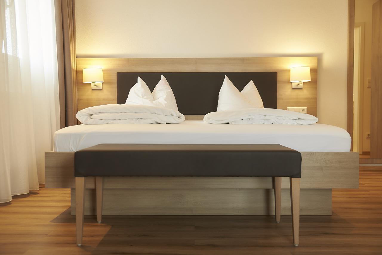 Flair Hotel Gruener Baum Донаушинген Екстериор снимка